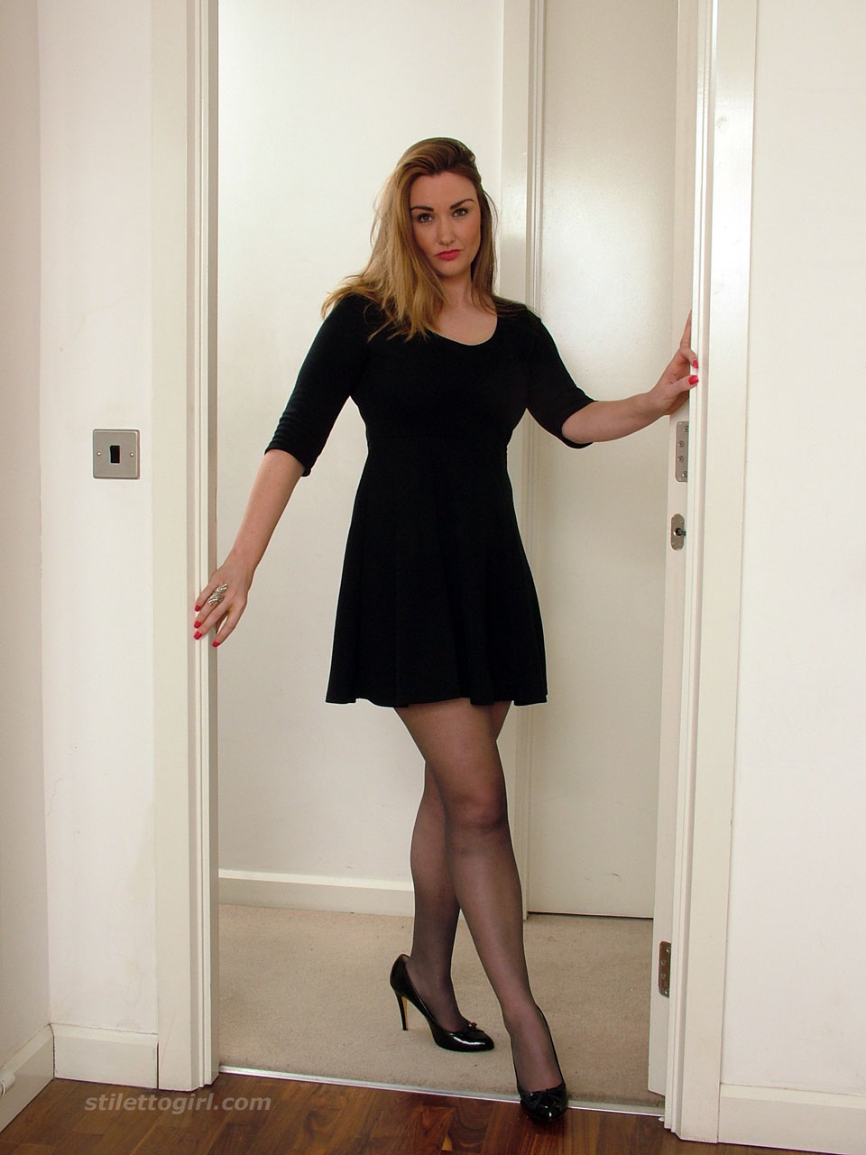 office whore in high heels and nylons