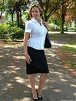 secretary in heels and pantyhose
