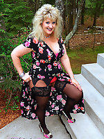 plump mature in high heels and pantyhose